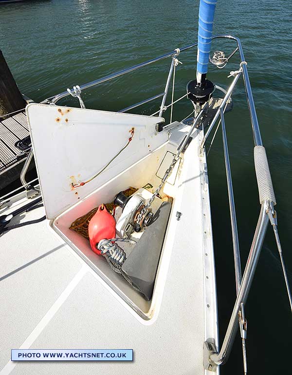 Bow detail and windlass