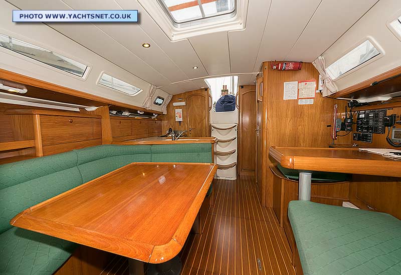 Saloon aft