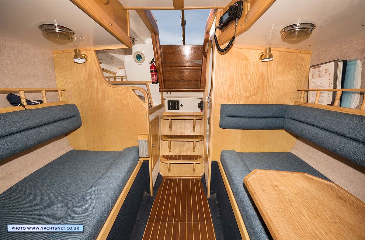 Saloon aft