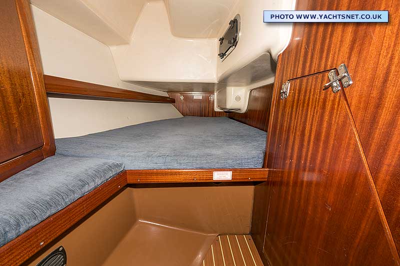 Starboard aft cabin on 3-cabin version
