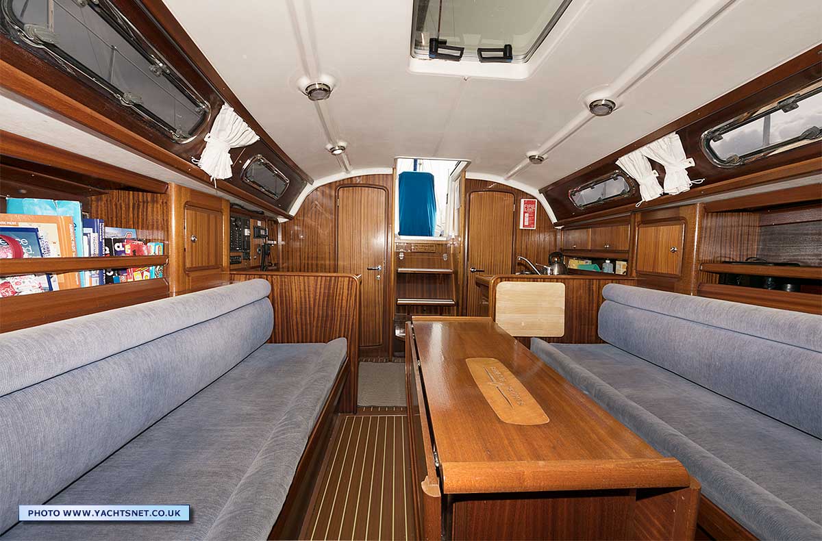 Saloon aft