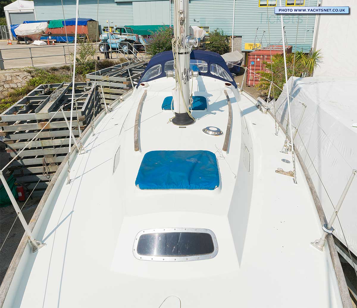 Deck aft