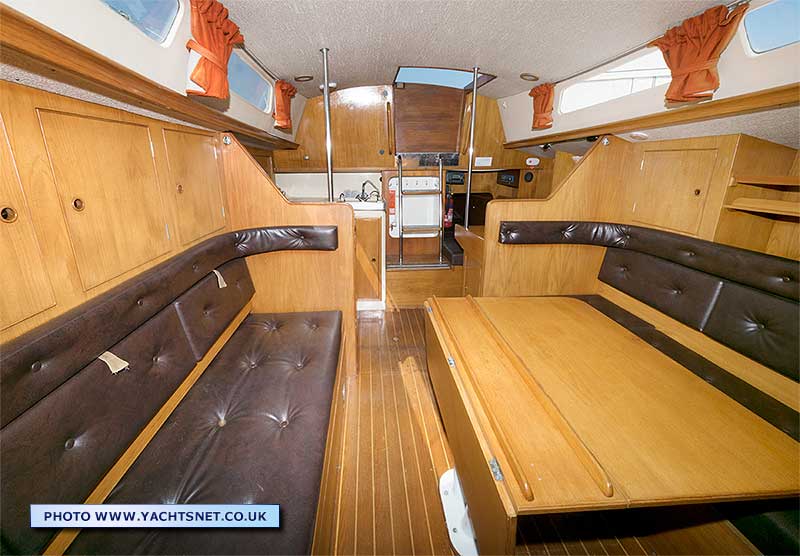 Saloon aft