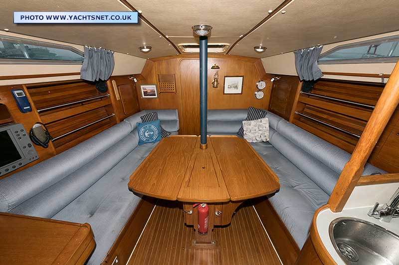 Saloon - Moody 35 for sale