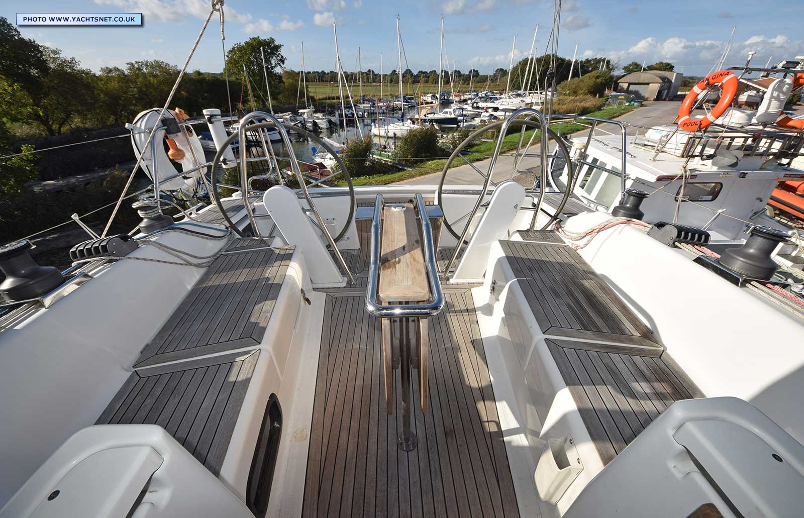 Cockpit aft