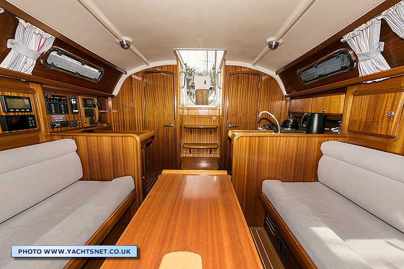 Saloon aft