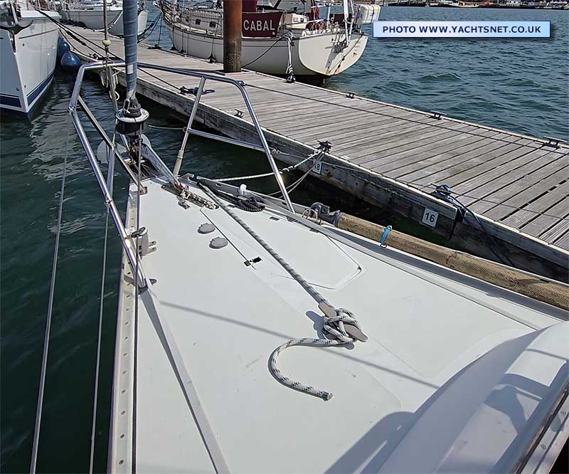Bow detail